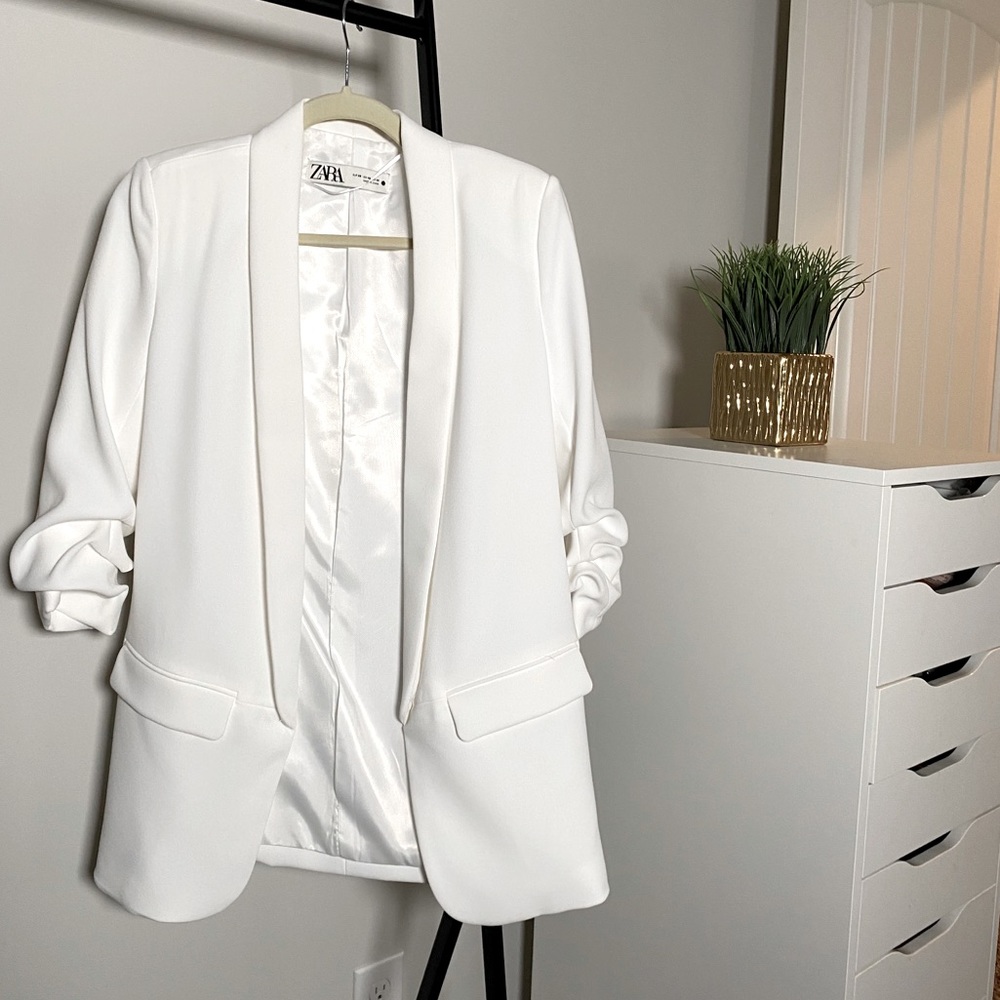 Zara White Blazer